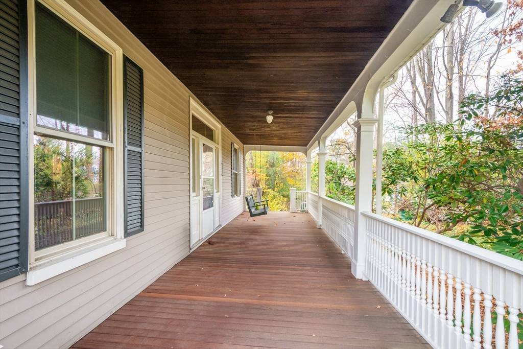 Winchester, MA 01890,7-7A Brooks St