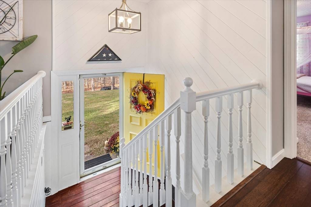 Spencer, MA 01562,9 Hebert Rd