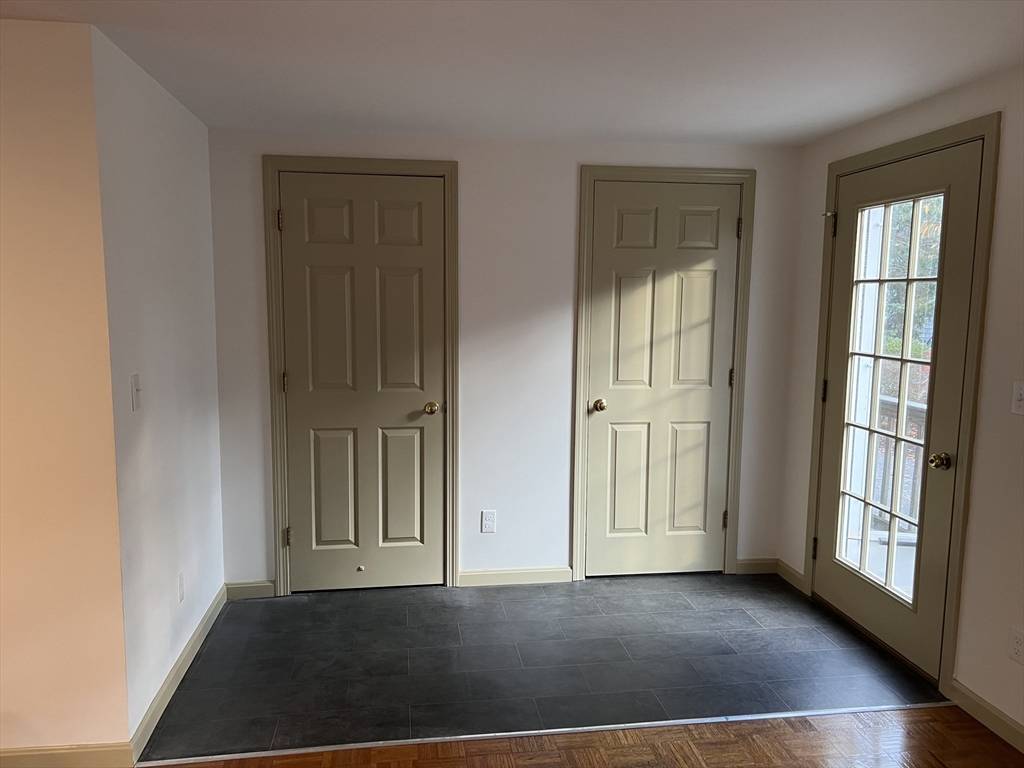 Manchester, MA 01944,22 Morse Court #A