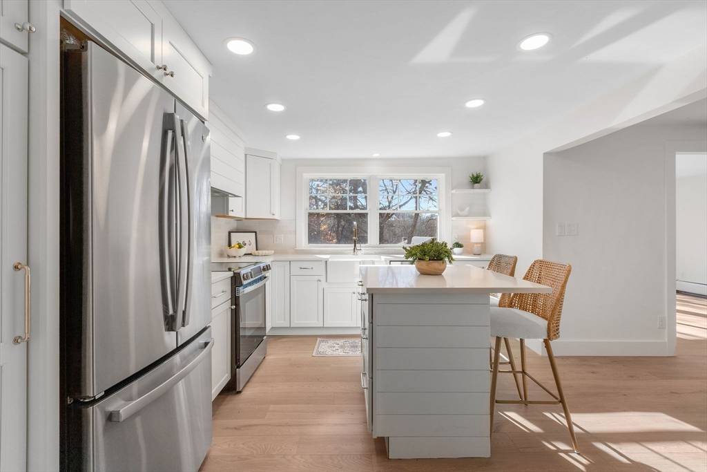 Brewster, MA 02631,398 Lund Farm Way