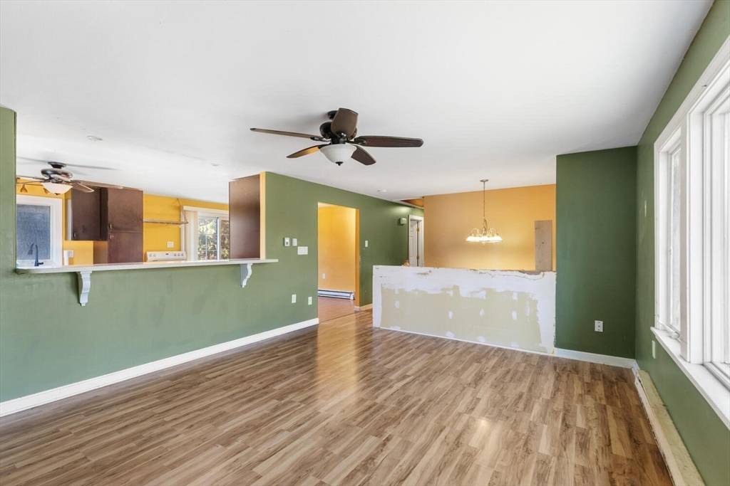 Salem, MA 01970,38 Valley St