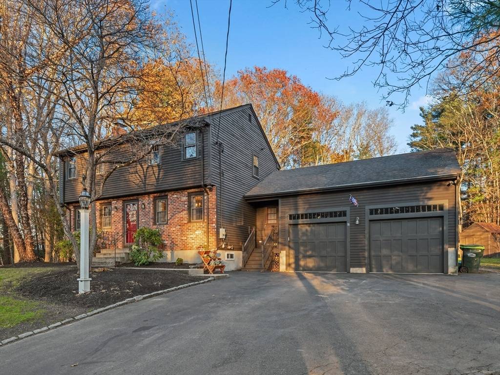 Millis, MA 02054,16 Lexington Ln