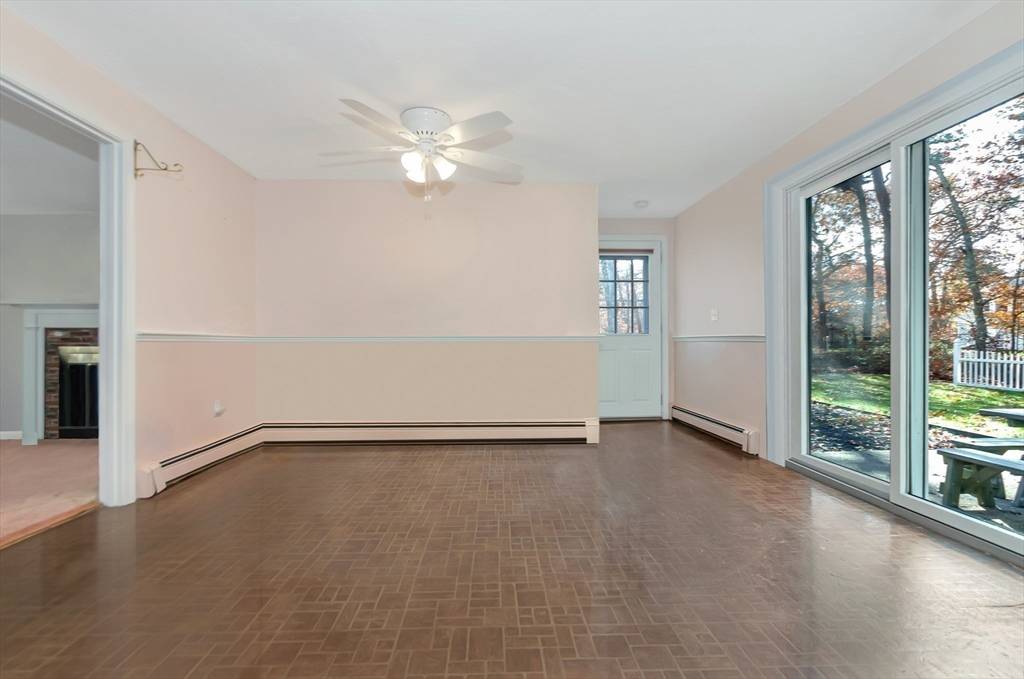 Yarmouth, MA 02673,607 W Yarmouth Rd