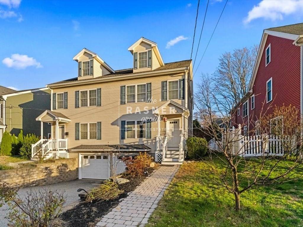 Arlington, MA 02474,17 Beacon St #17