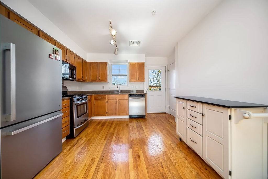 Chelsea, MA 02150,144 Library St #144