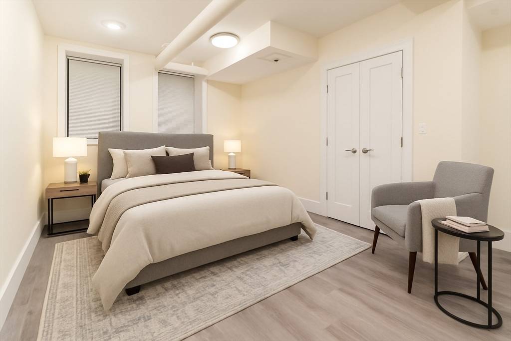 Boston, MA 02215,25 Peterborough St. #32