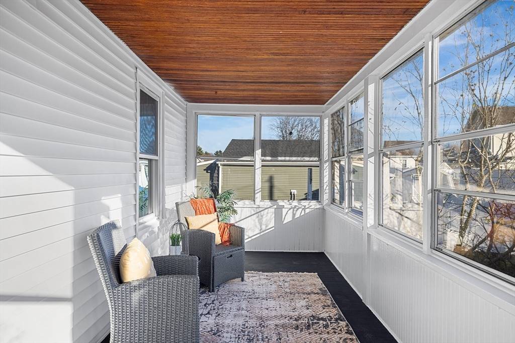 Woburn, MA 01801,37 1/2 Chestnut Street