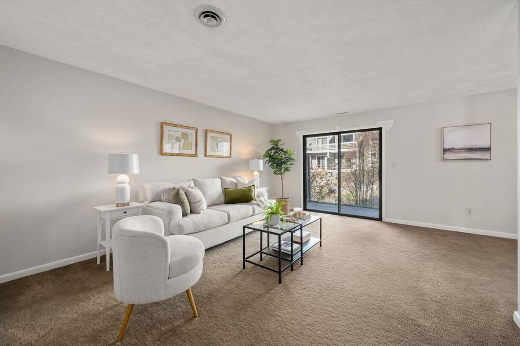 Concord, MA 01742,29 Concord Greene #3