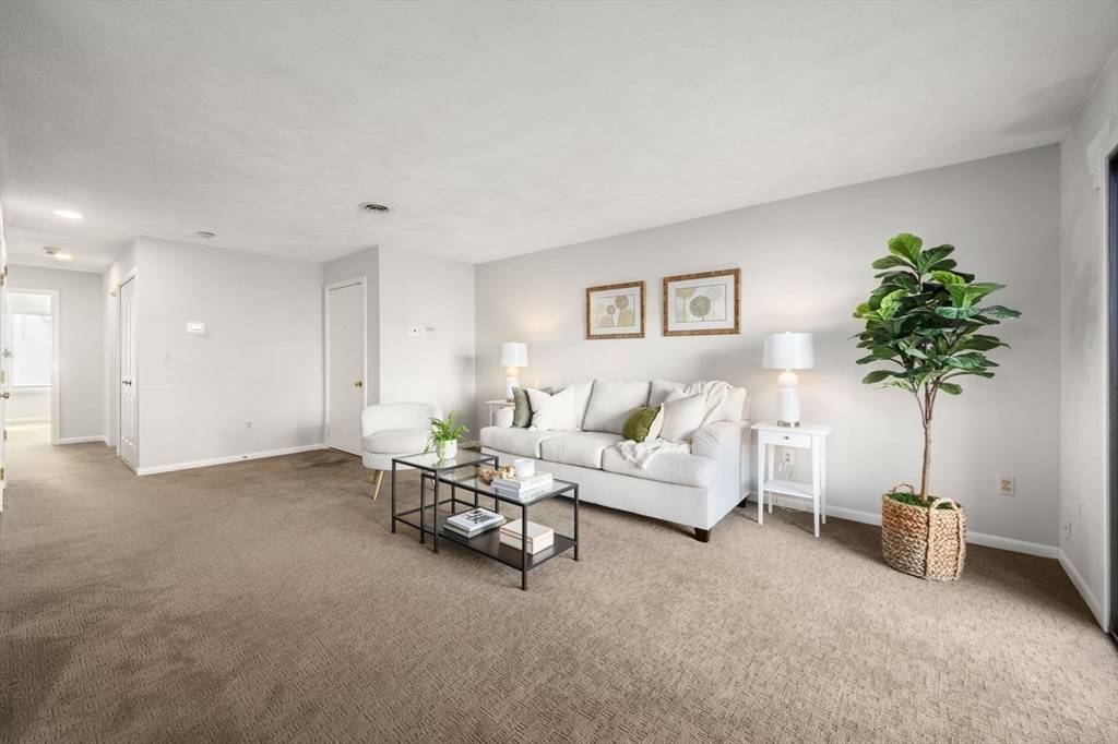 Concord, MA 01742,29 Concord Greene #3