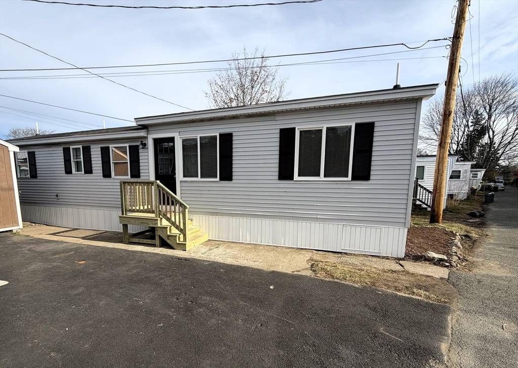 Danvers, MA 01923,200 North Street #31A