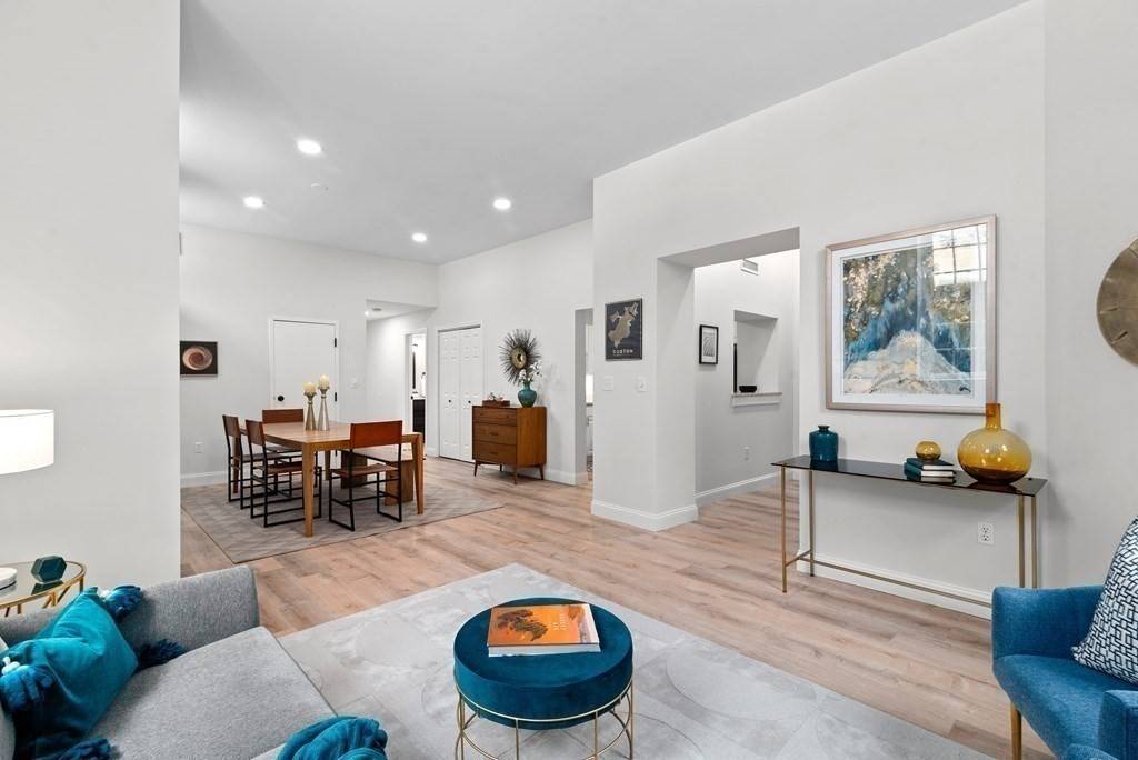 Brookline, MA 02445,65 Glen Rd #H2