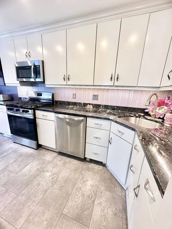 Peabody, MA 01960,203 Pine Brook Drive #203