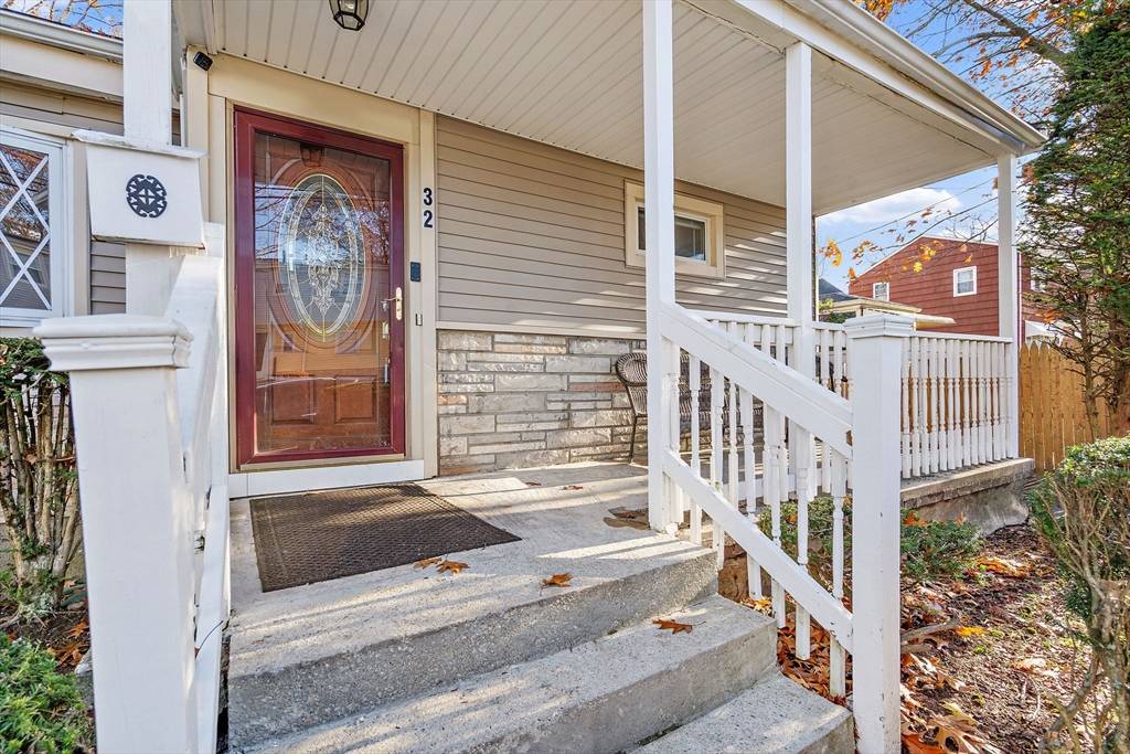 Boston, MA 02126,32 Violet St