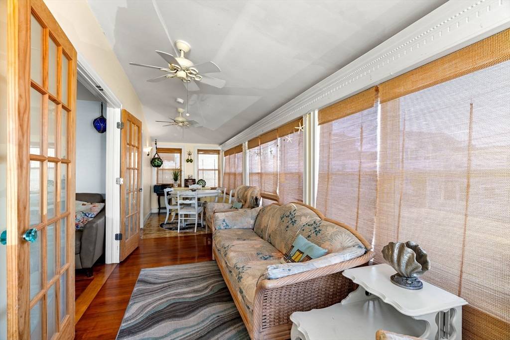 Salisbury, MA 01952,98 Central Avenue