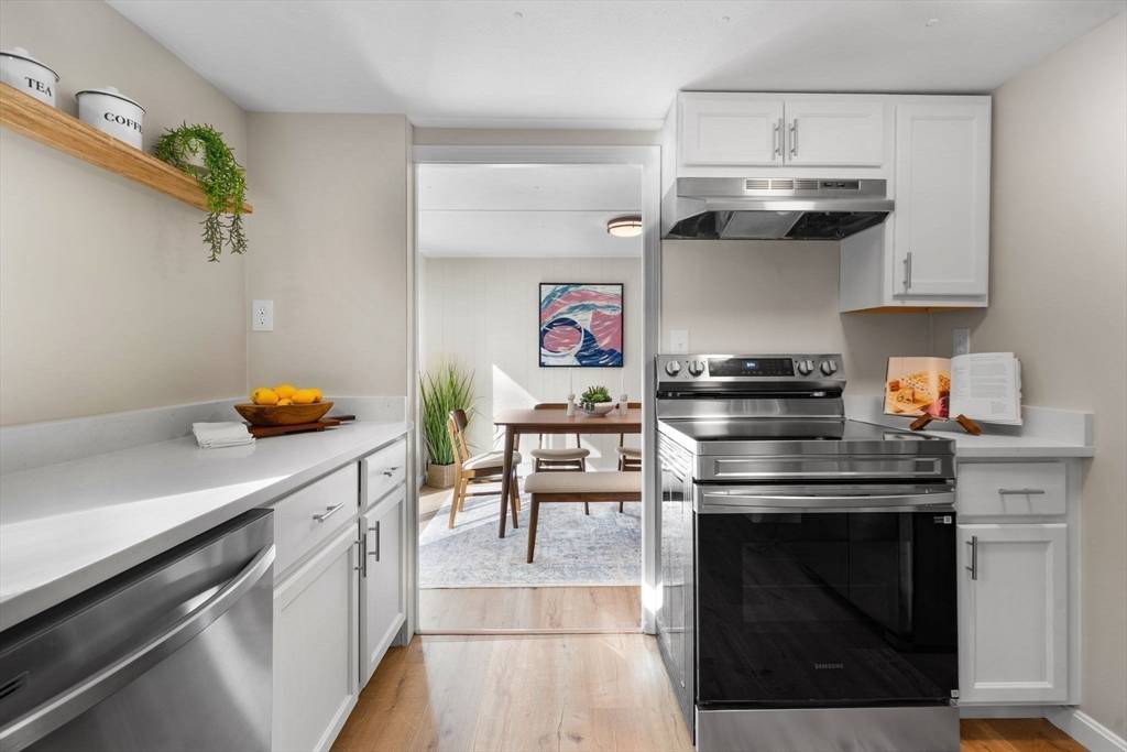 Templeton, MA 01468,54 Orchard Ln