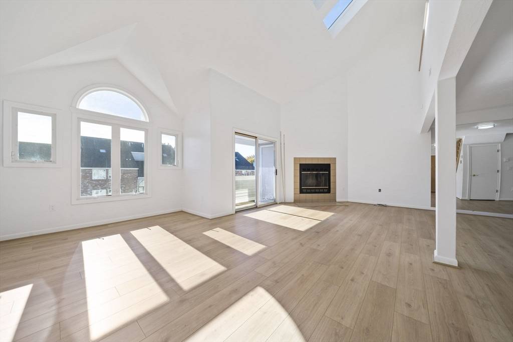 Weymouth, MA 02190,110 Burkhall #H