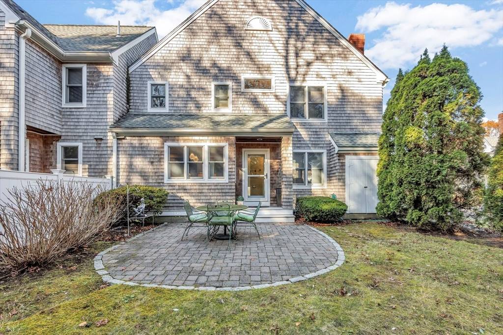 Mashpee, MA 02649,4 Bob White Cres #4