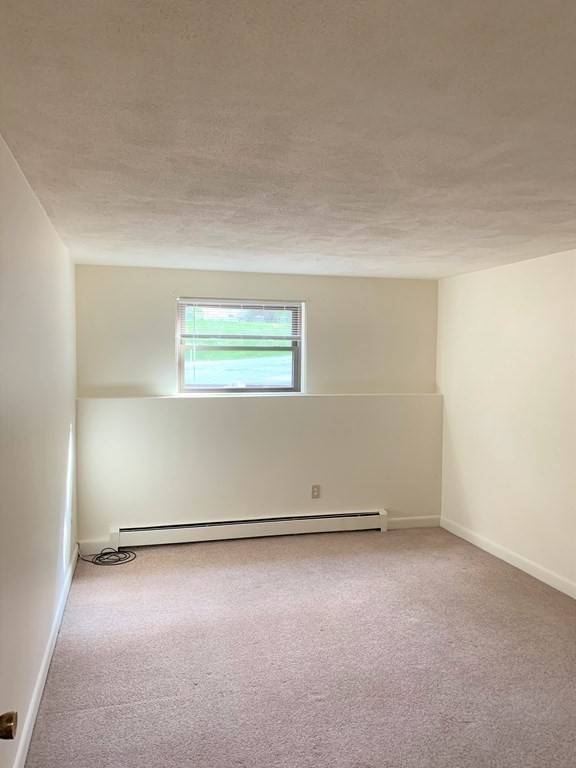 North Reading, MA 01864,258 Main Street #4