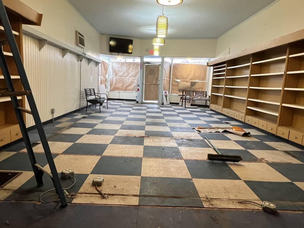 Melrose, MA 02176,36-40 W Wyoming Ave