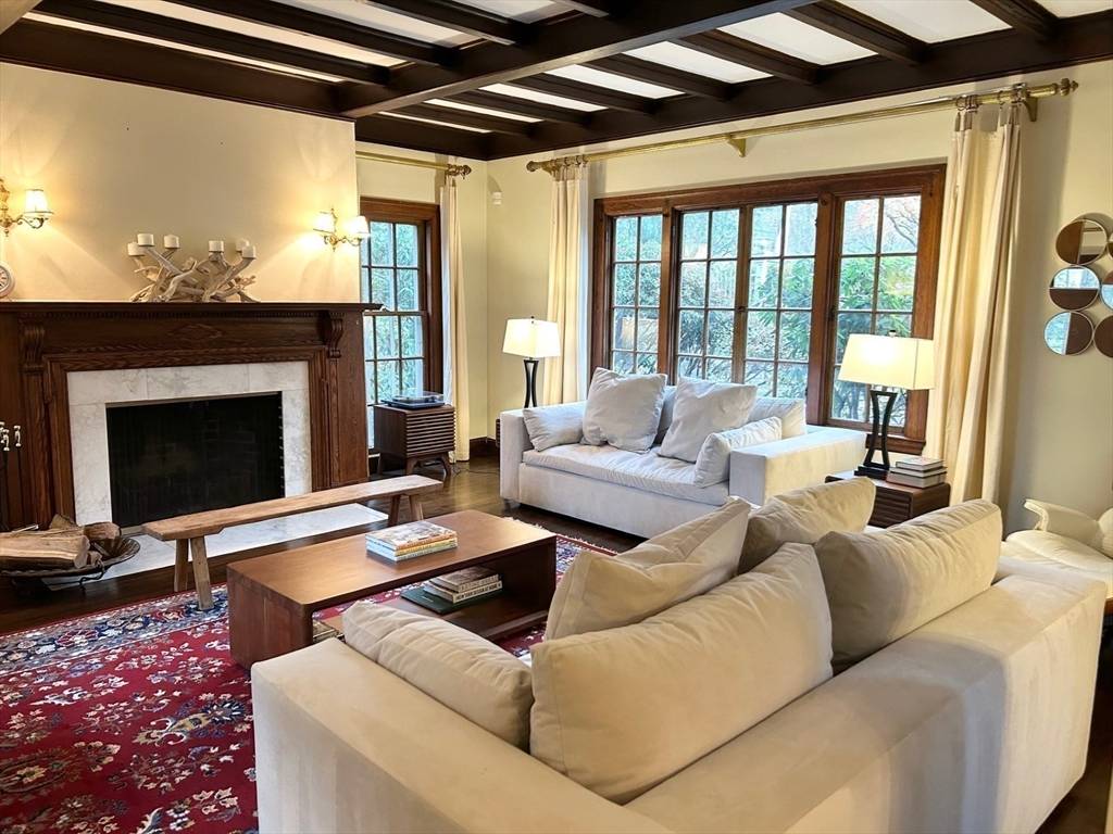 Newton, MA 02466,115 Aspen Ave