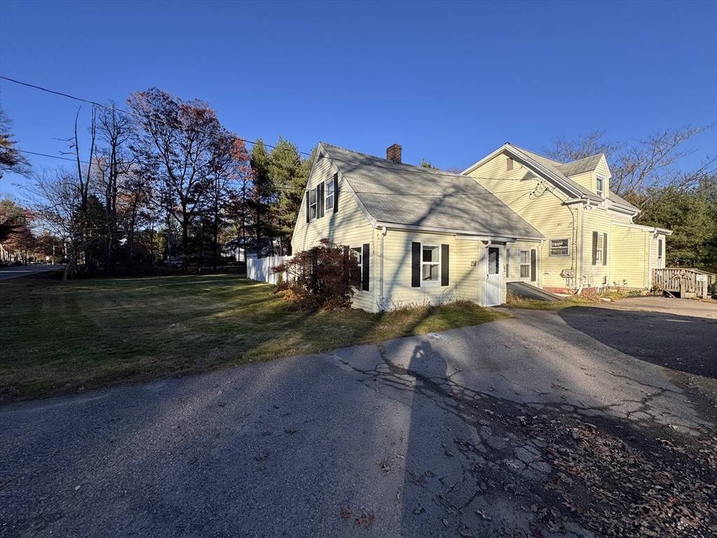 Bridgewater, MA 02324,258 Walnut Street #1