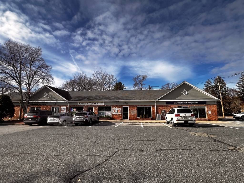 Sherborn, MA 01770,31 N Main