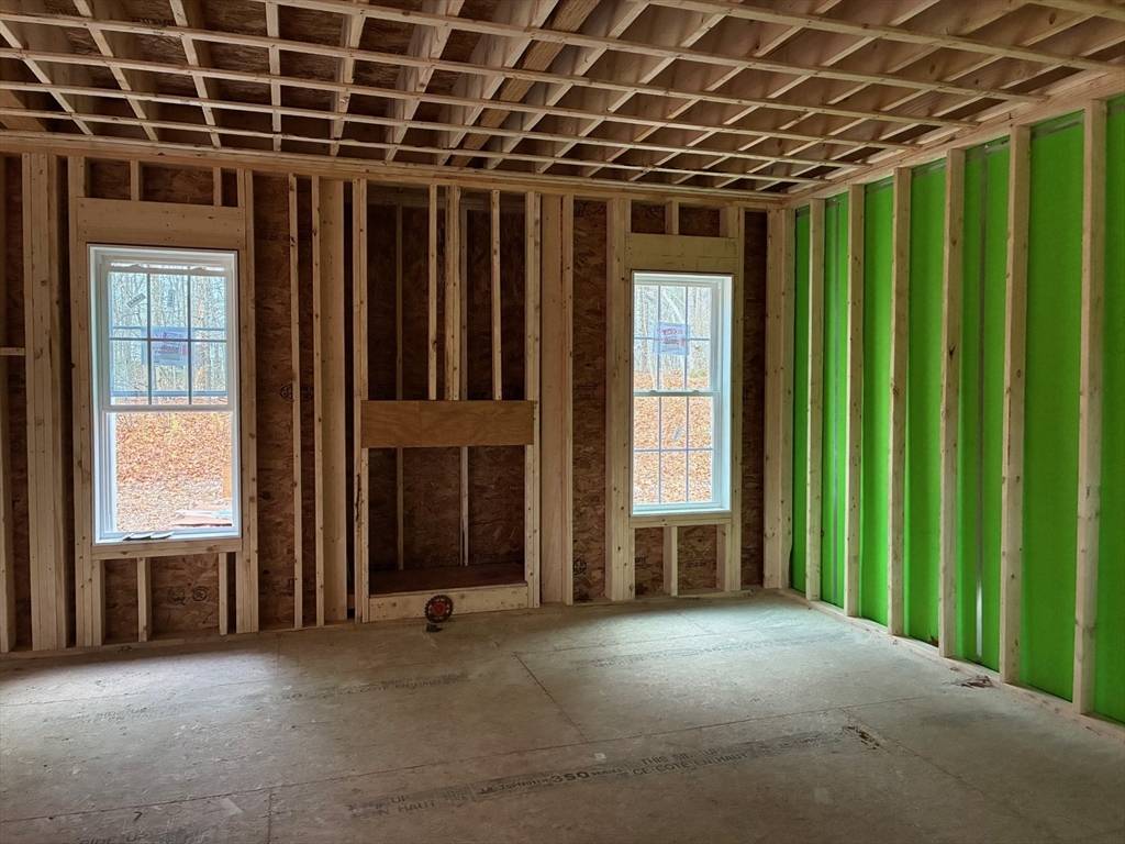 Sterling, MA 01564,4 Jewett Rd #A