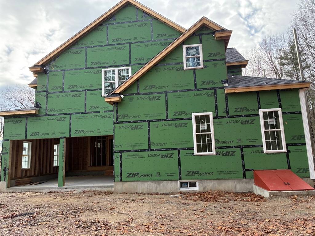 Sterling, MA 01564,4 Jewett Rd #A