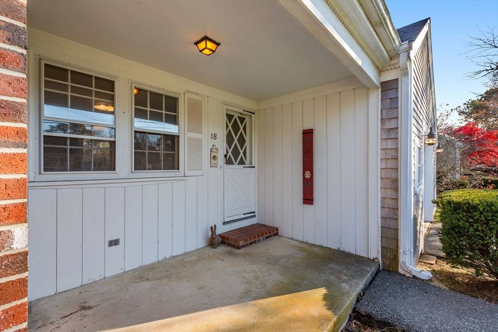 Yarmouth, MA 02664,18 Captain Stanley Rd