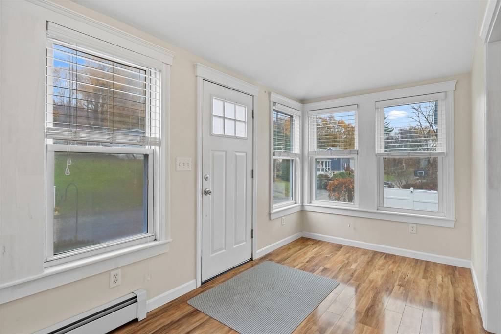 Auburn, MA 01501,6 Newton St