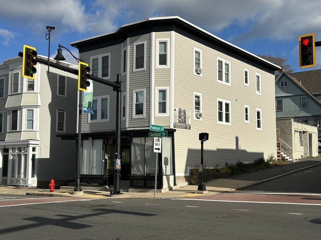 Beverly, MA 01915,265 Rantoul St