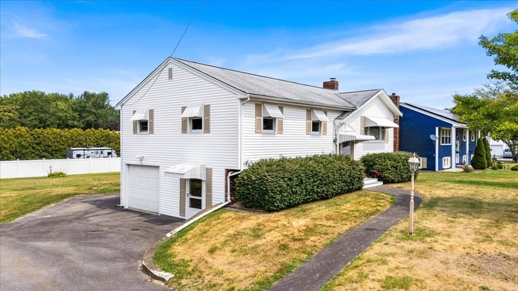 Taunton, MA 02780,55 Donna Terrace