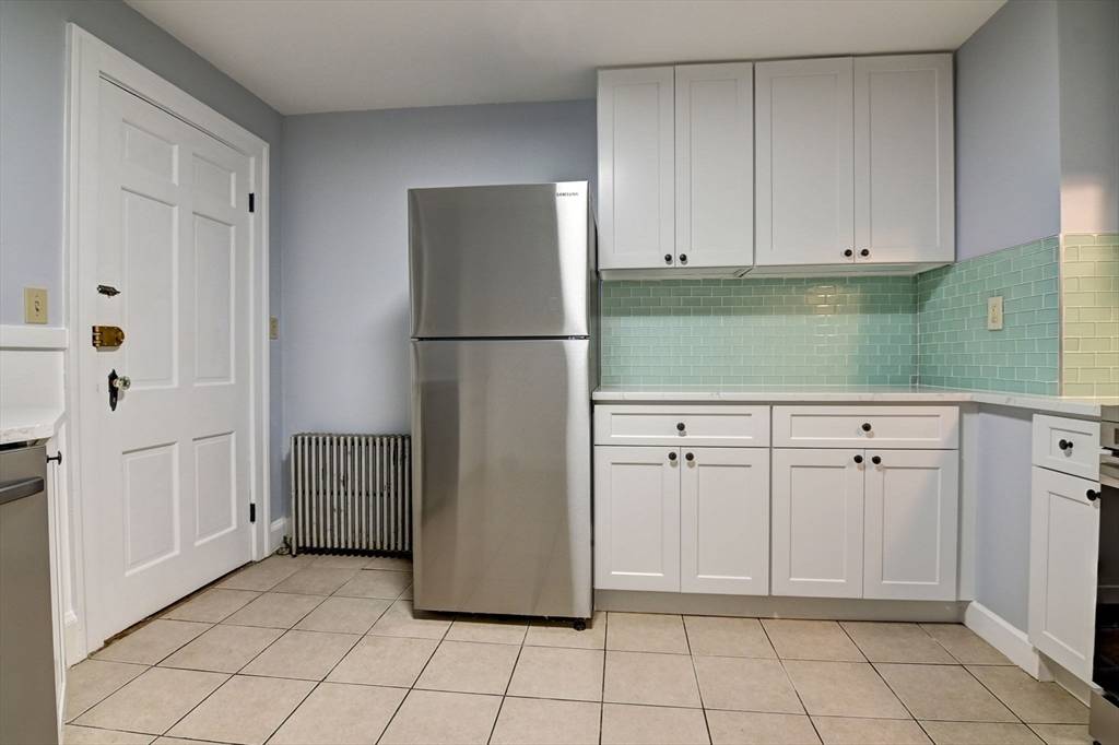 Braintree, MA 02184,22 Weston Avenue #3