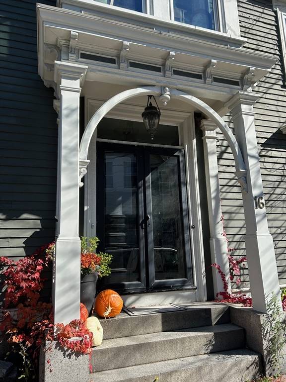 Salem, MA 01970,16 Williams Street