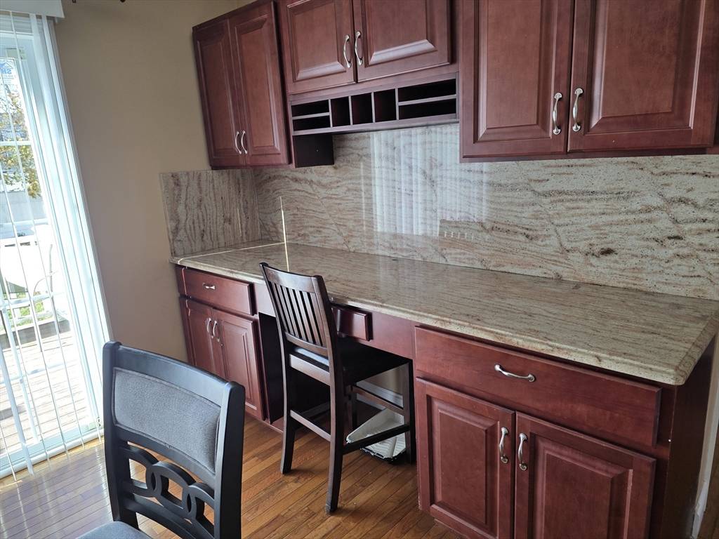 Fall River, MA 02723,176 Oak Grove Ave