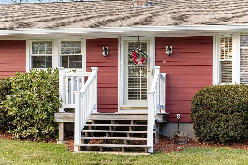 Rutland, MA 01543,7 Prescott Street