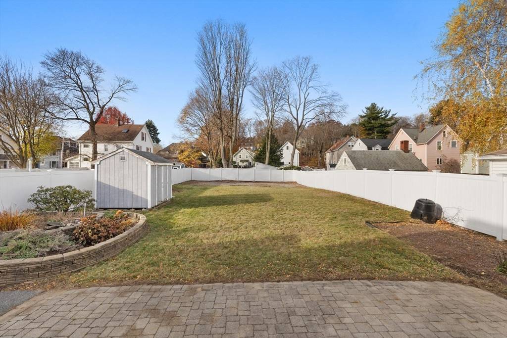 Wakefield, MA 01880,37 Emerson St