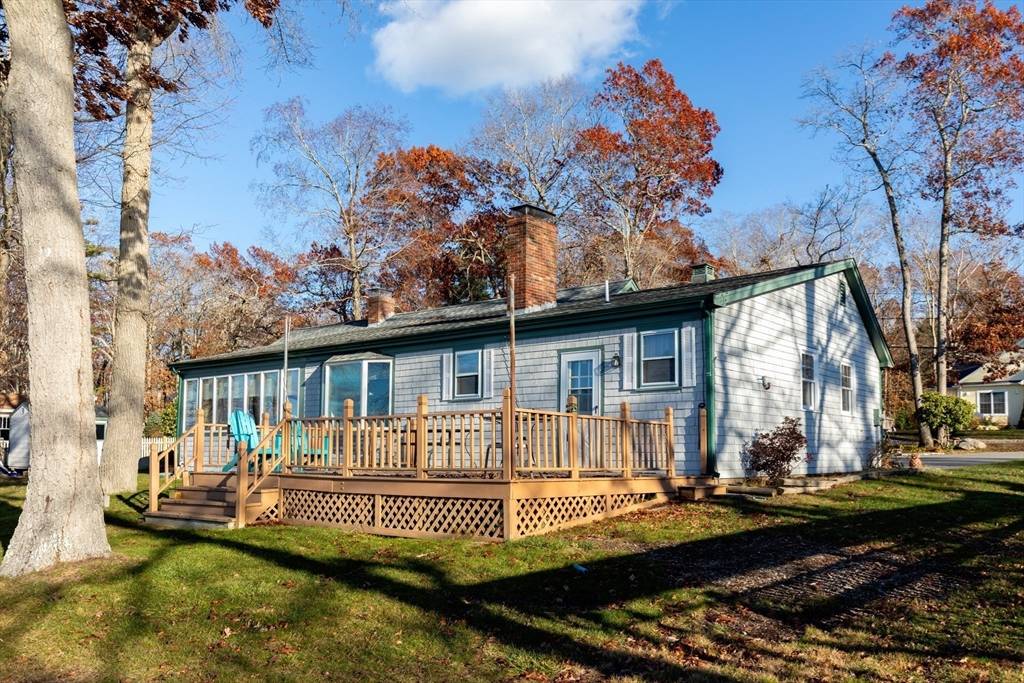 Lakeville, MA 02347,12 Edgewater Dr