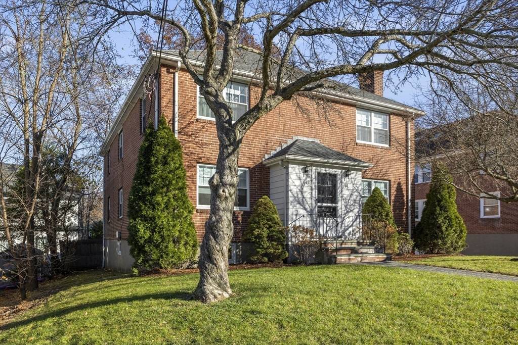 Newton, MA 02460,44 Blake St. #2