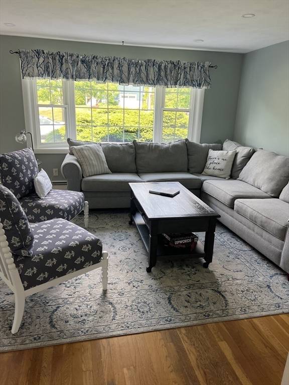 Marblehead, MA 01945,31 Haley Rd. #A