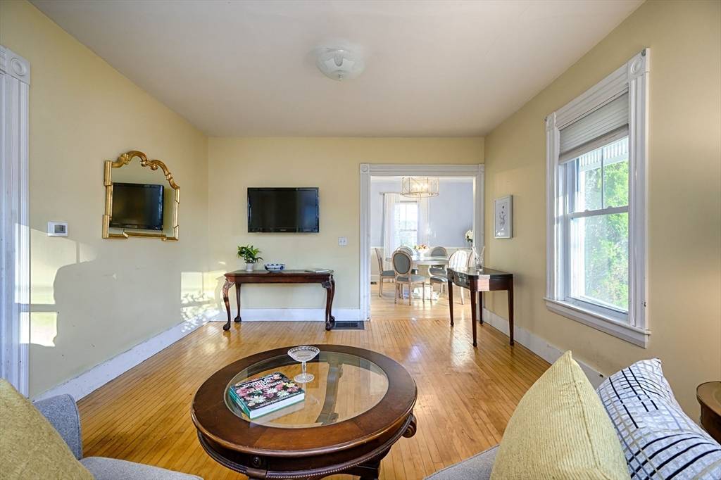 Natick, MA 01760,31 Marion St