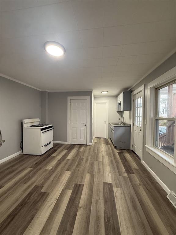 Southbridge, MA 01550,149 Charlton St #1