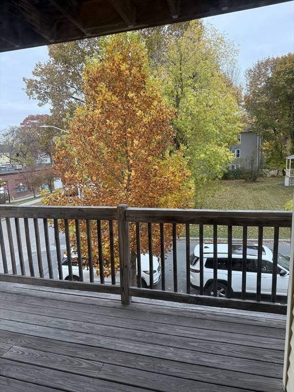 Worcester, MA 01602,97 Courtland St #2