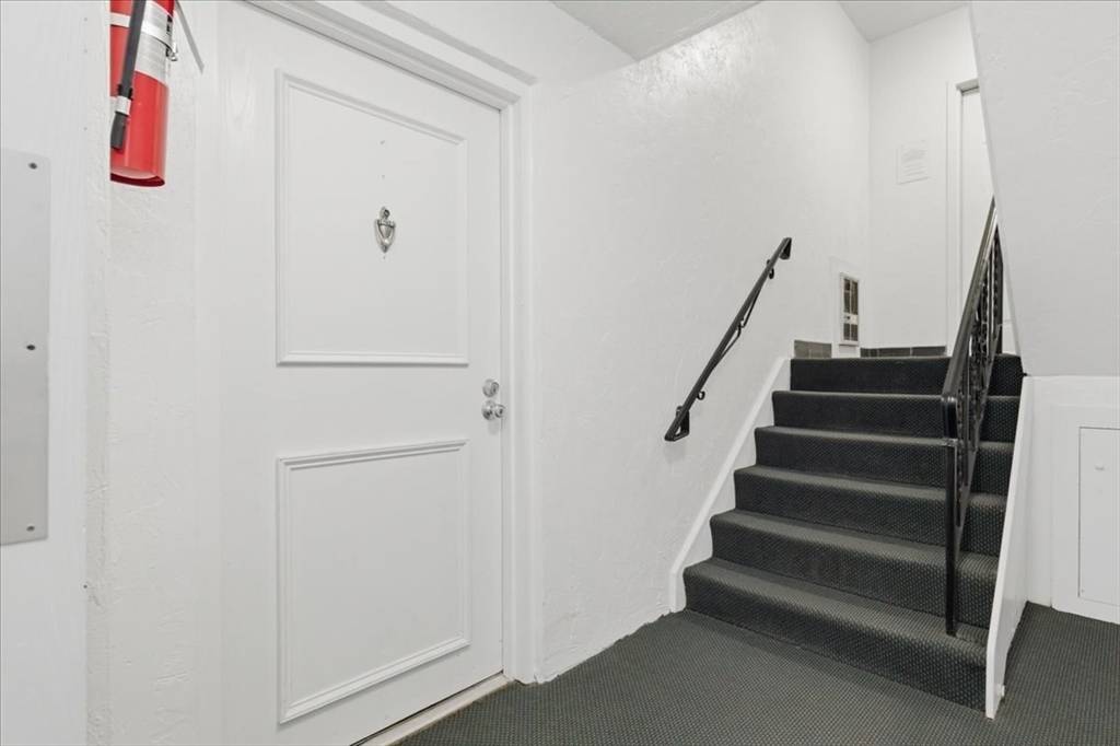 Canton, MA 02021,360 Neponset Street #702