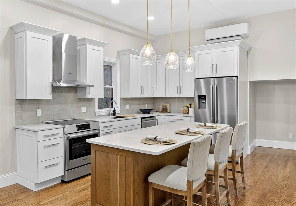 Boston, MA 02125,10 Grant St