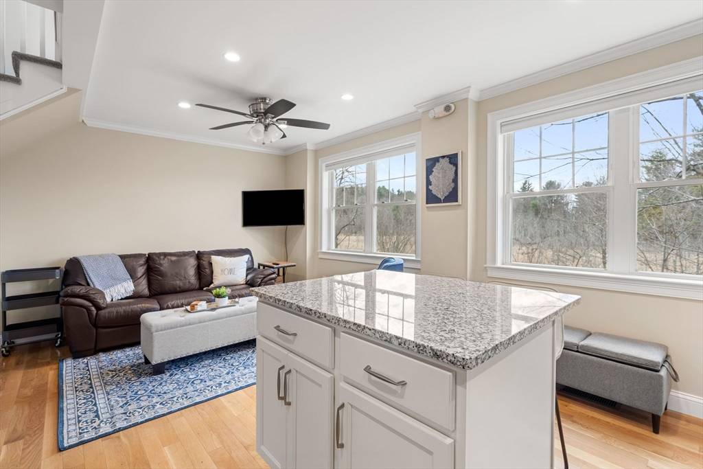 Groton, MA 01450,48 Boston Road #A