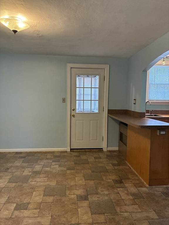 Watertown, MA 02472,67 York Ave #67