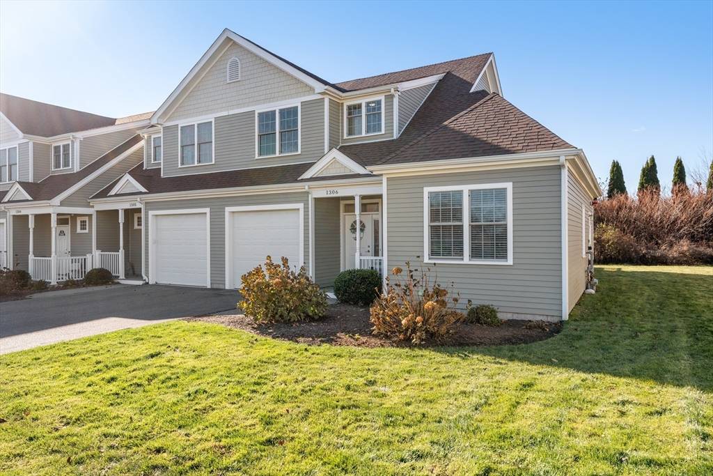 Norwood, MA 02062,70 Endicott #1306