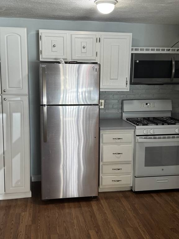 Billerica, MA 01821,7 Karen Circle #2