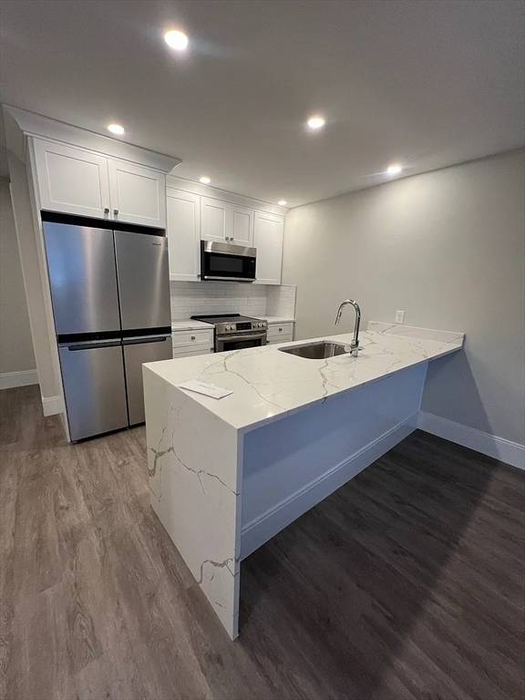 Boston, MA 02125,17 Carson St. #6C